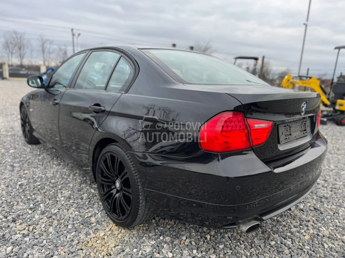 BMW 320 2010 photo 3