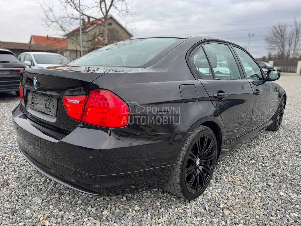 BMW 320 2010 photo 5