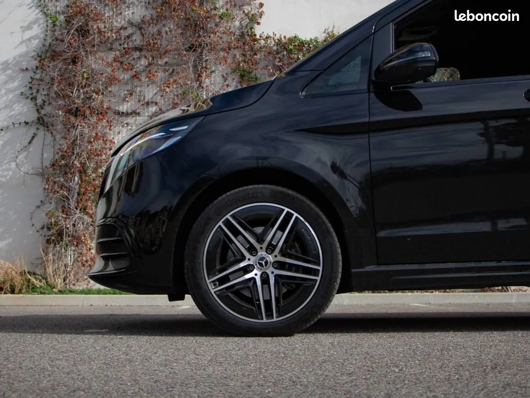 Mercedes-Benz V 2024 photo 4