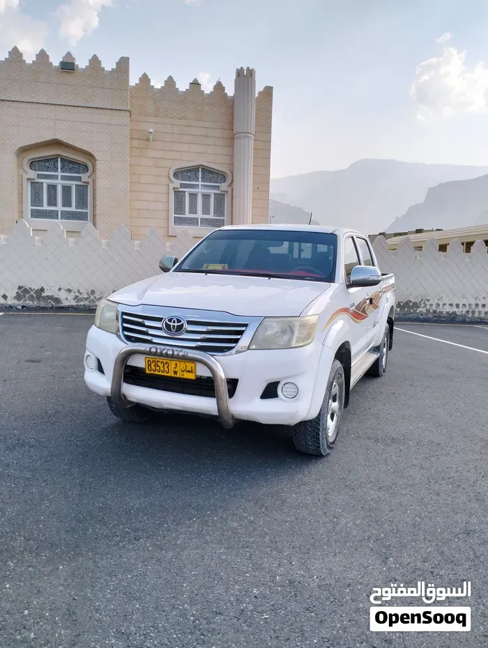Toyota Hilux 2015 photo 2