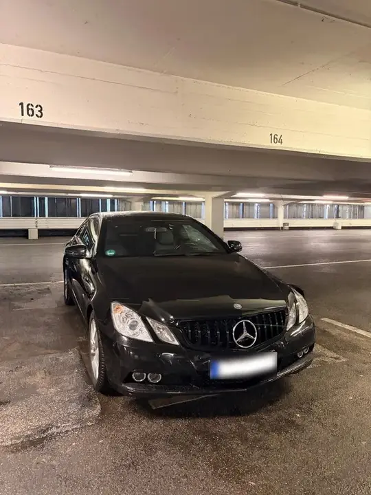 Mercedes-Benz E200 Coupe