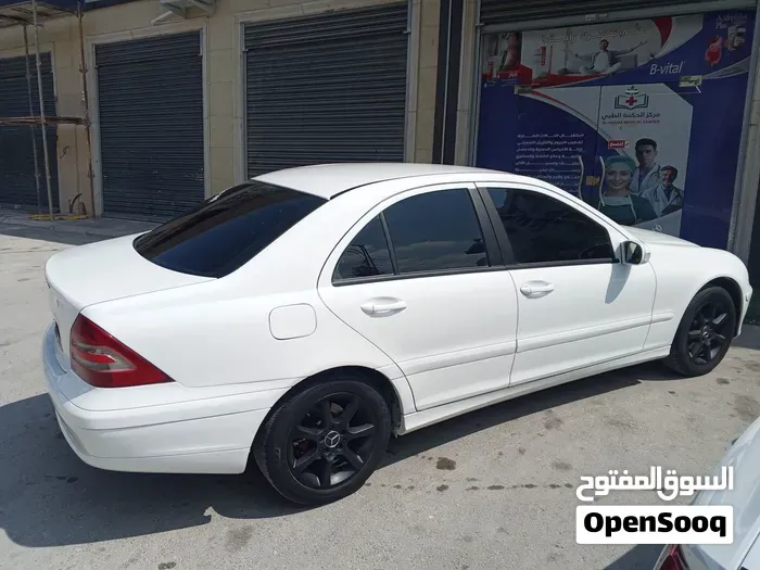 Mercedes-Benz C-Class 2005 photo 3