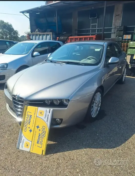 Alfa Romeo 159 2006 photo 2