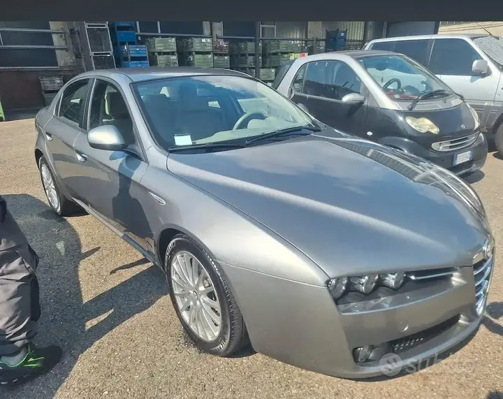 Alfa Romeo 159