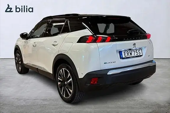 Peugeot E-2008 2021 photo 2