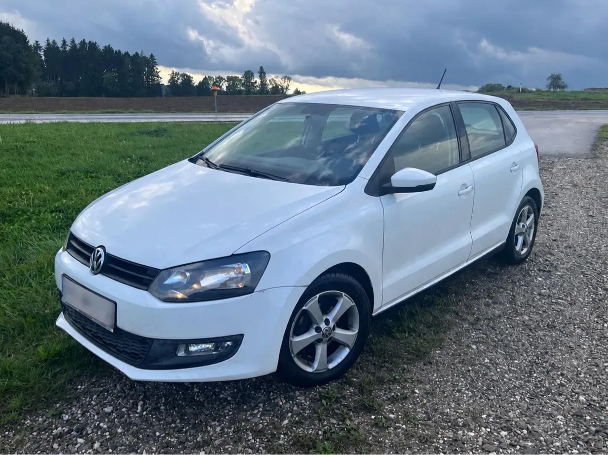 Volkswagen Polo 2010 photo 2