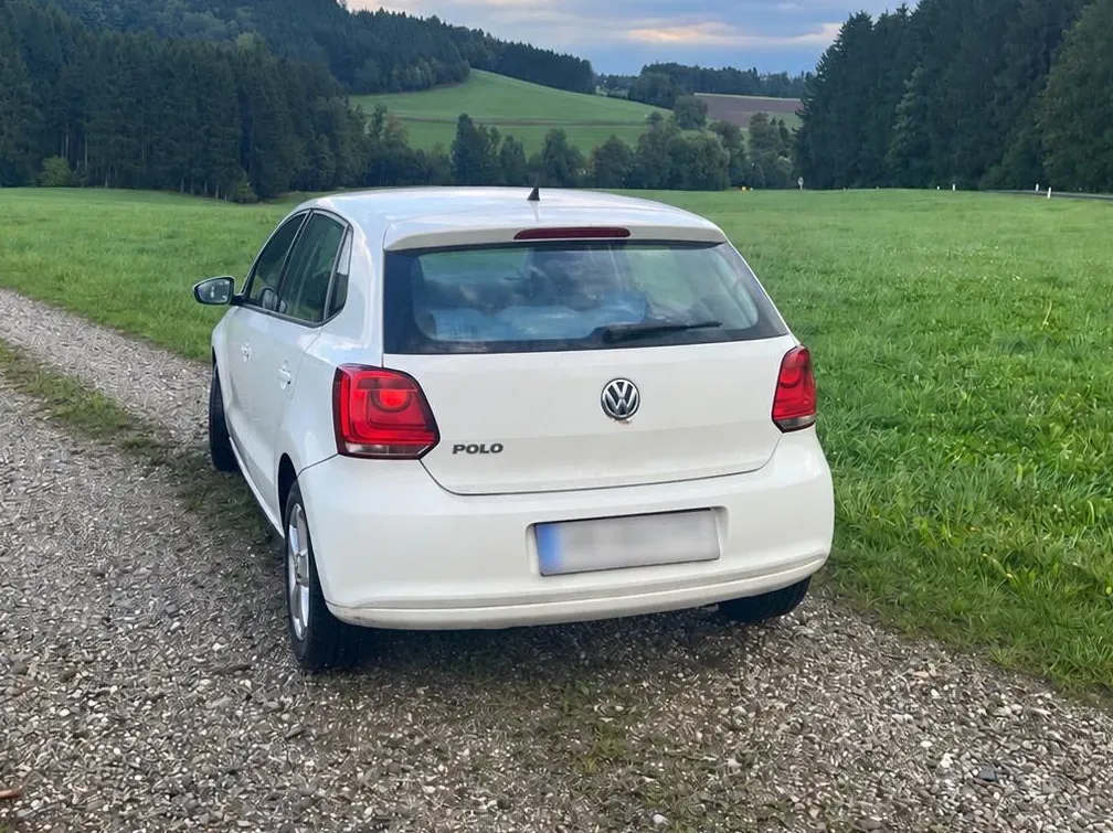 Volkswagen Polo 2010 photo 3
