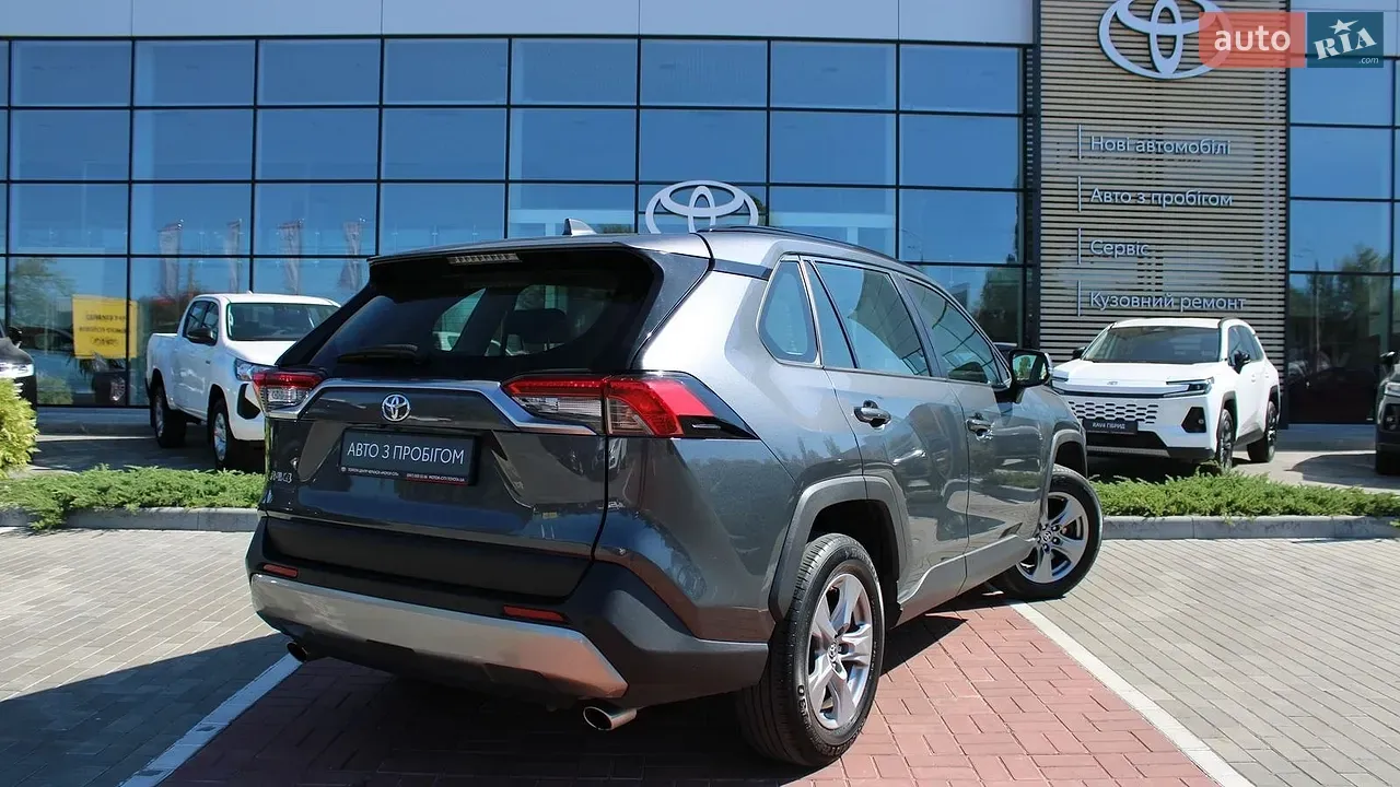 Toyota Rav4 2023 photo 4
