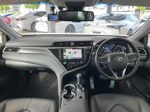 Toyota Camry 2019 photo 2