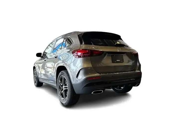 Mercedes-Benz Gla 2026 photo 2