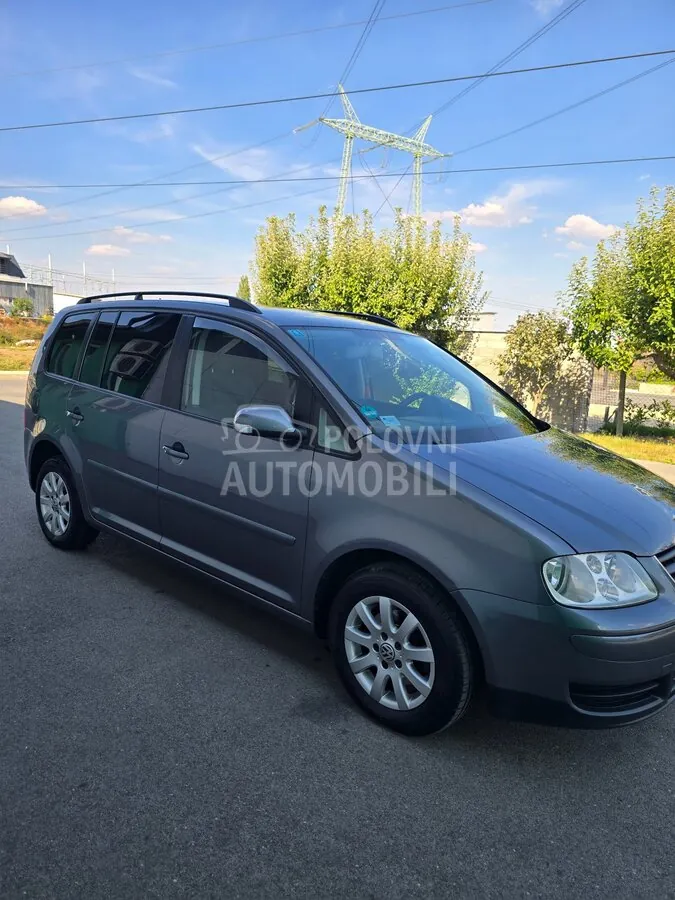 Volkswagen Touran 2006 photo 3