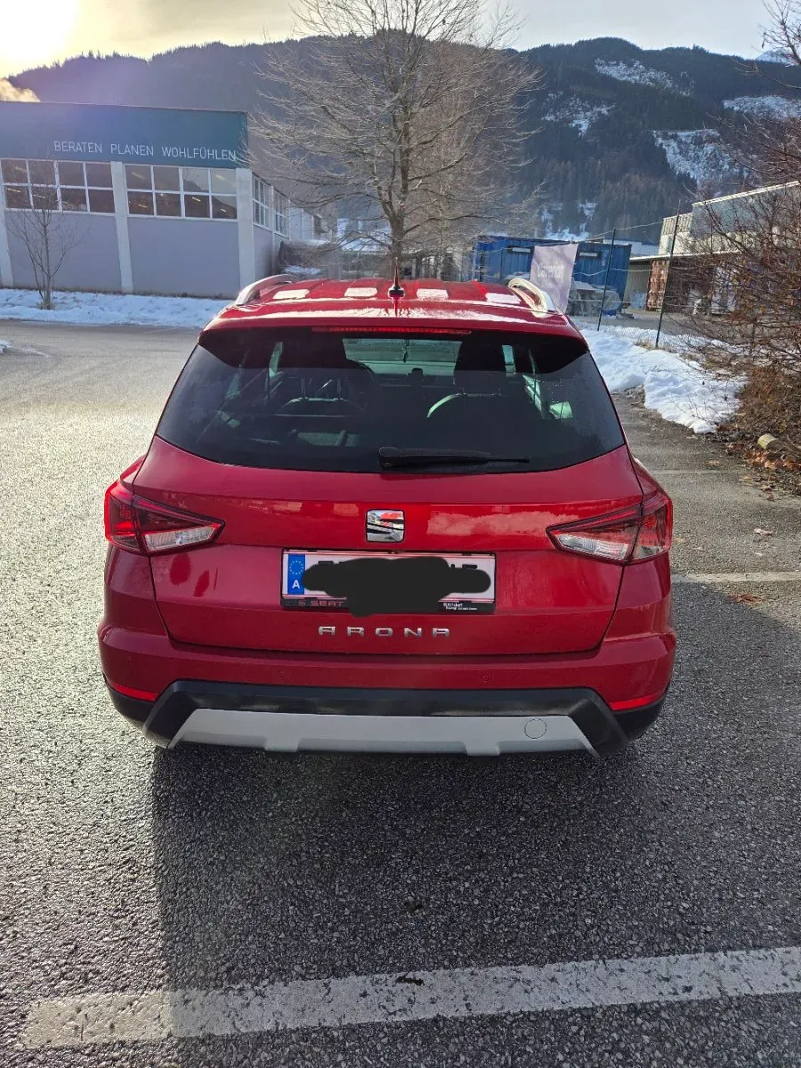 Seat Arona 2018 photo 3