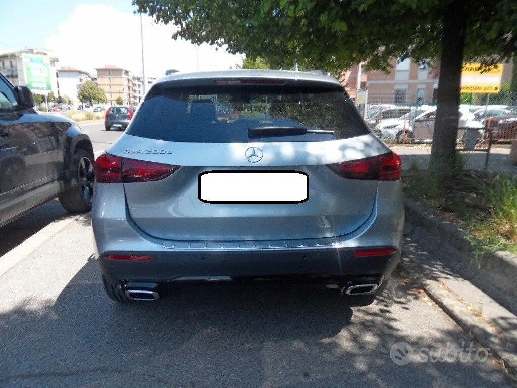 Mercedes-Benz Gla 2026 photo 2