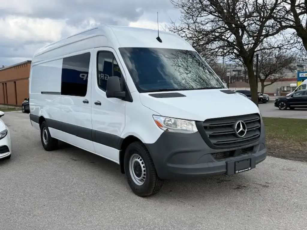 Mercedes-Benz Sprinter 2022 photo 2