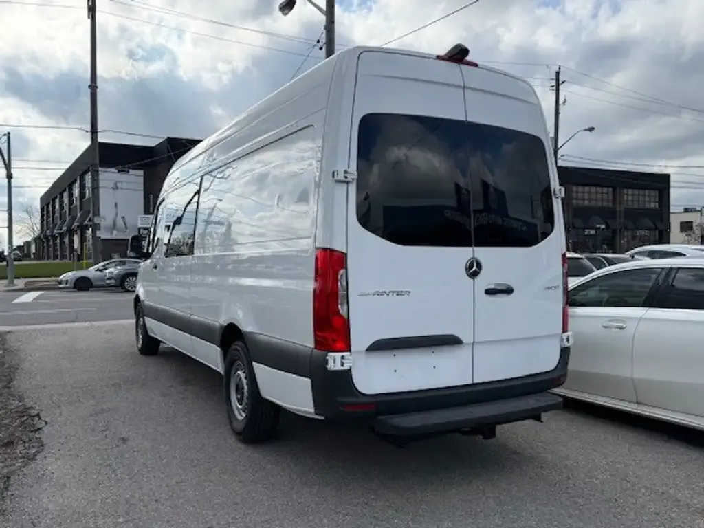Mercedes-Benz Sprinter 2022 photo 4
