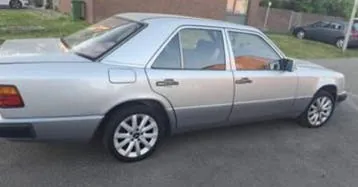 Mercedes-Benz W124