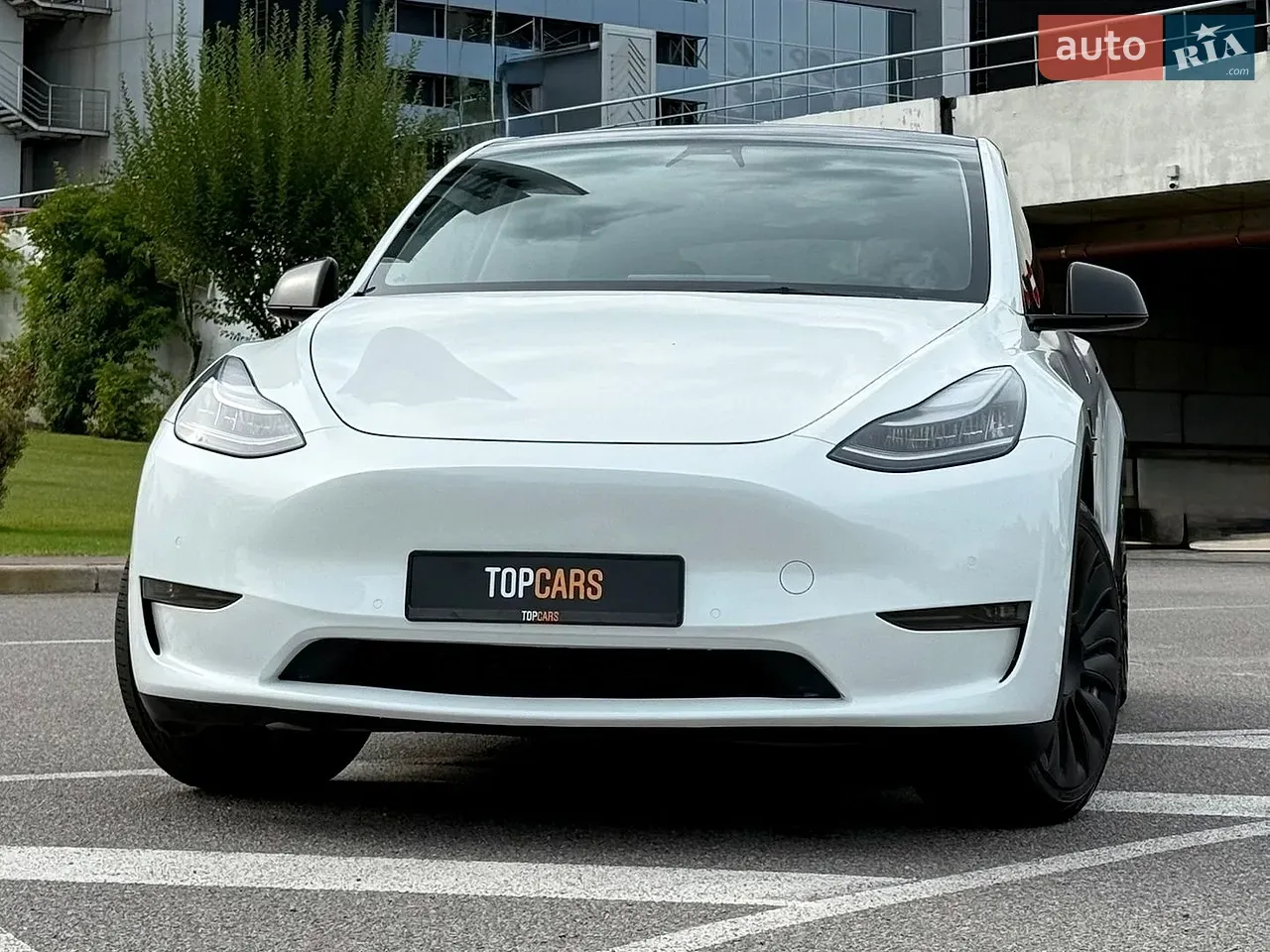 Tesla Model Y 2021 photo 2