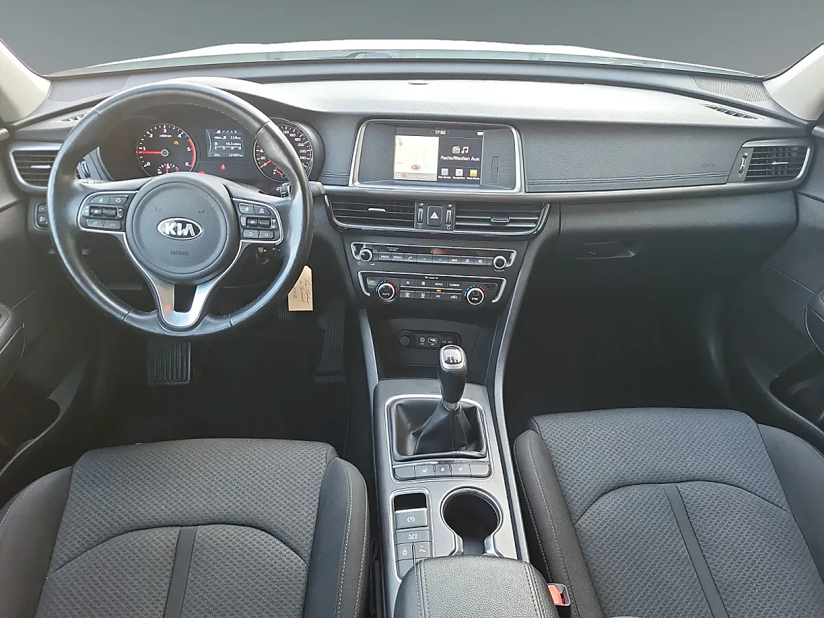 Kia Optima 2017 photo 2