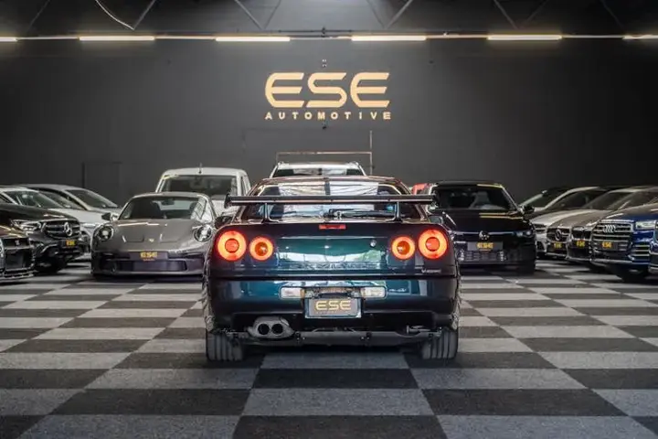 Nissan Skyline 1999 photo 3