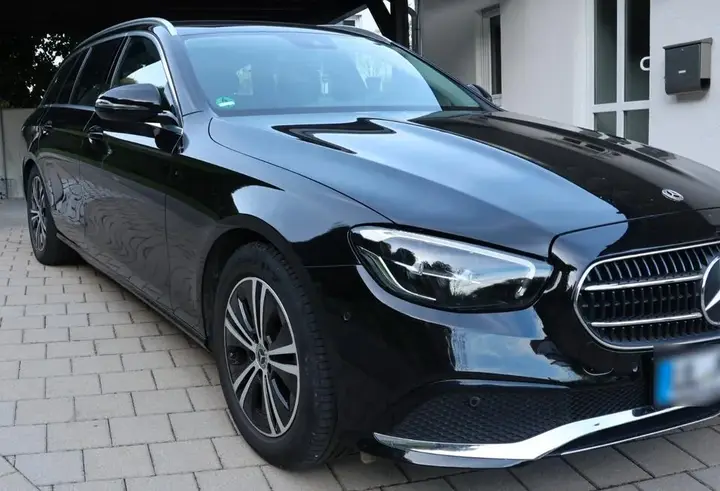 Mercedes-Benz E 200 D