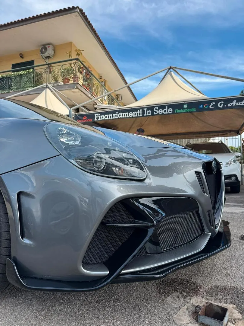 Alfa Romeo Giulietta 2014 photo 2