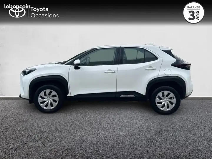 Toyota Yaris Cross 2025 photo 3