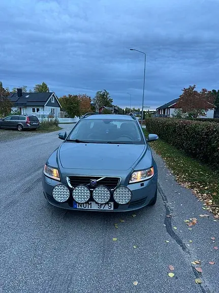Volvo V50 2008 photo 2