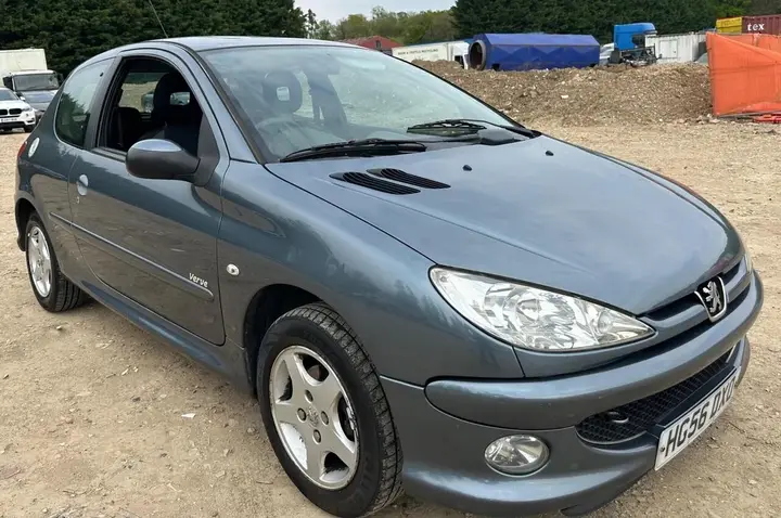 Peugeot 206