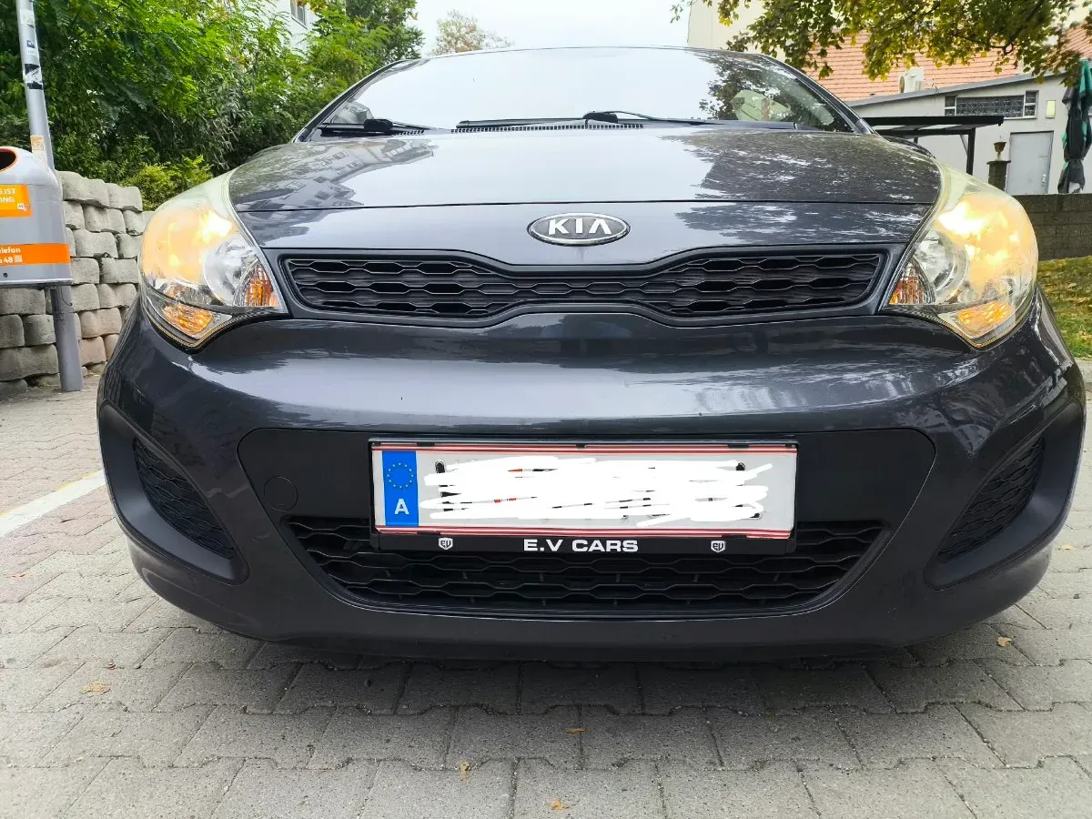 Kia Rio 2012 photo 3