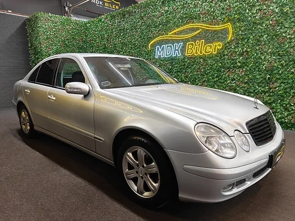 Mercedes-Benz E240