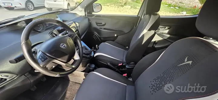 Lancia Ypsilon 2014 photo 3