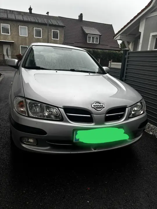 Nissan Almera