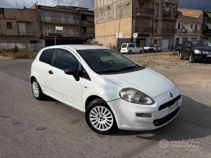 Fiat Punto 2014 photo 5
