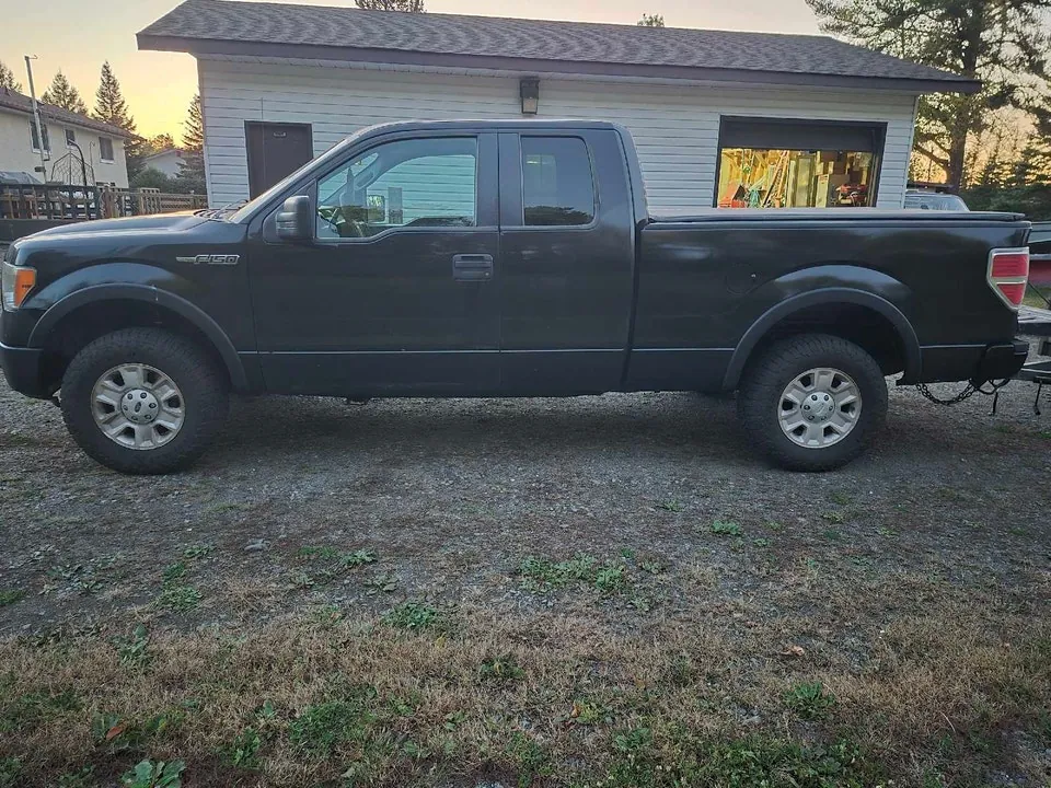 Ford F-150 2012 photo 2