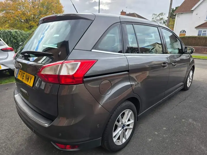 Ford Grand C-Max 2016 photo 5