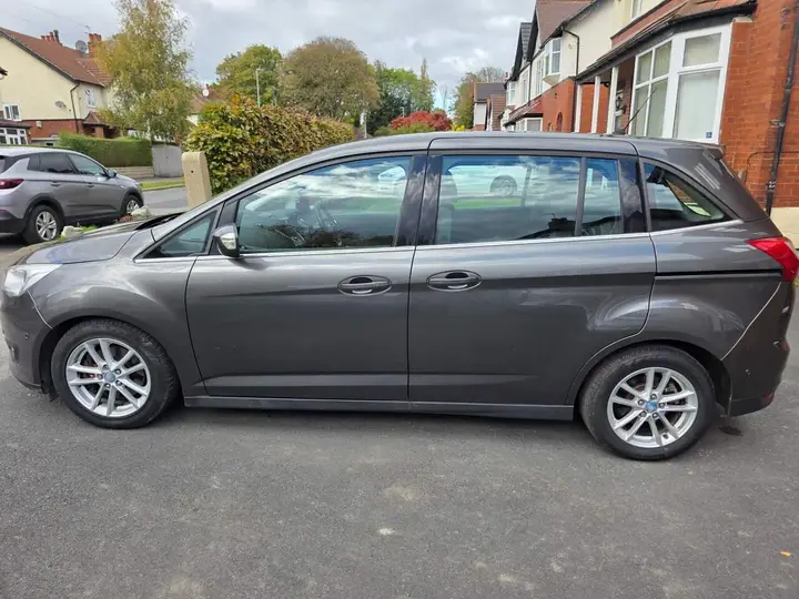 Ford Grand C-Max 2016 photo 4