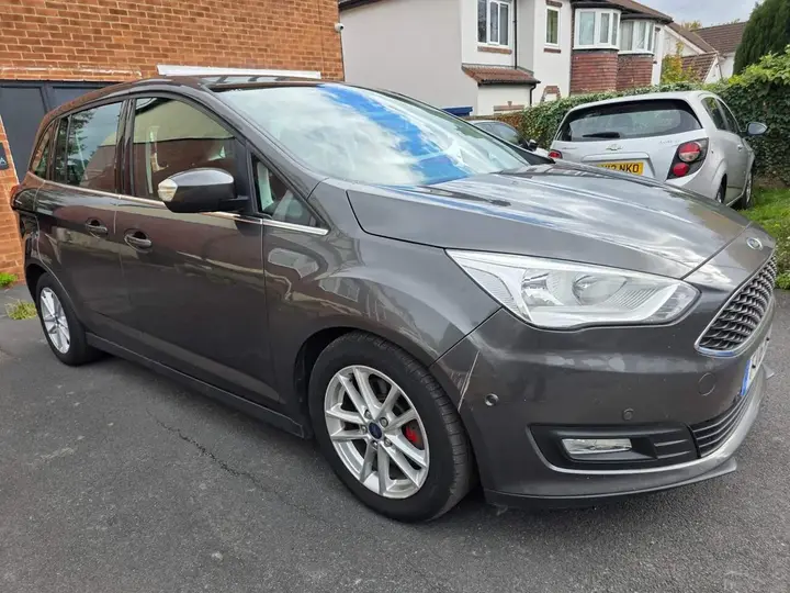 Ford Grand C-Max 2016 photo 2