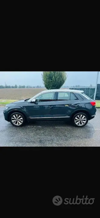Volkswagen T-Roc 2021 photo 2