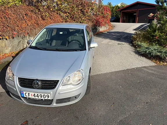 Volkswagen Polo 2008 photo 2