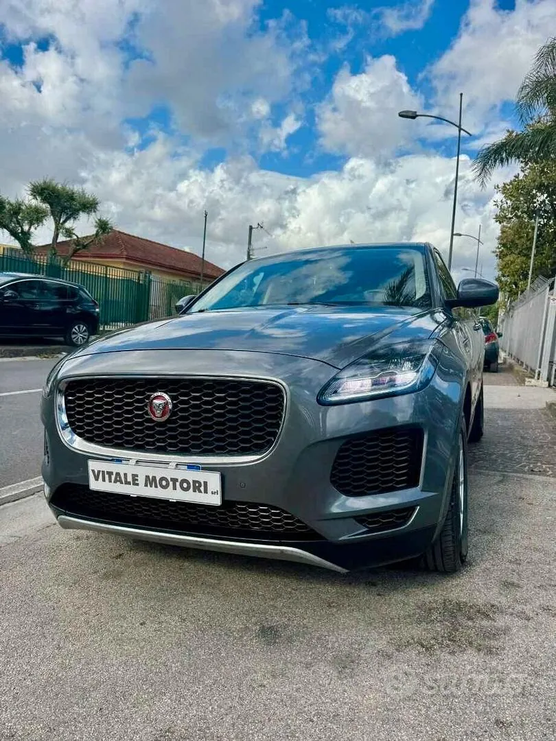 Jaguar E-Pace 2019 photo 3