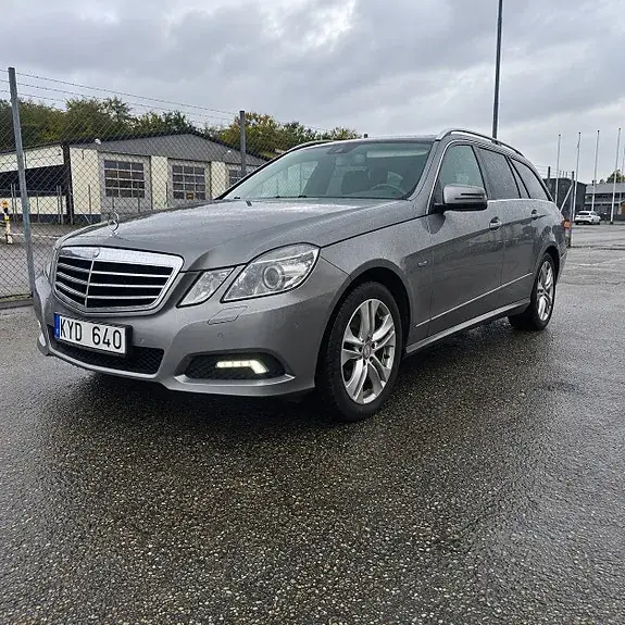 Mercedes-Benz E250