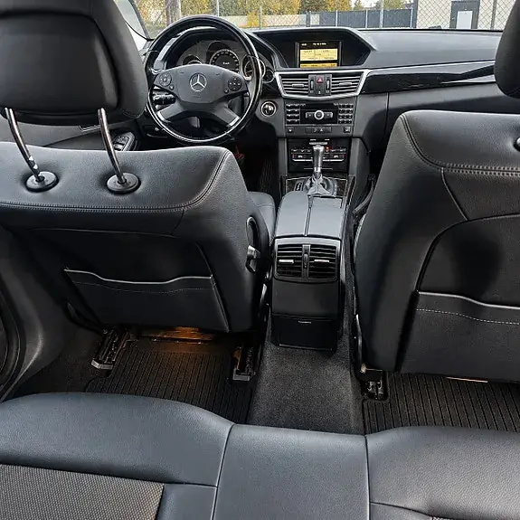 Mercedes-Benz E250 2010 photo 3