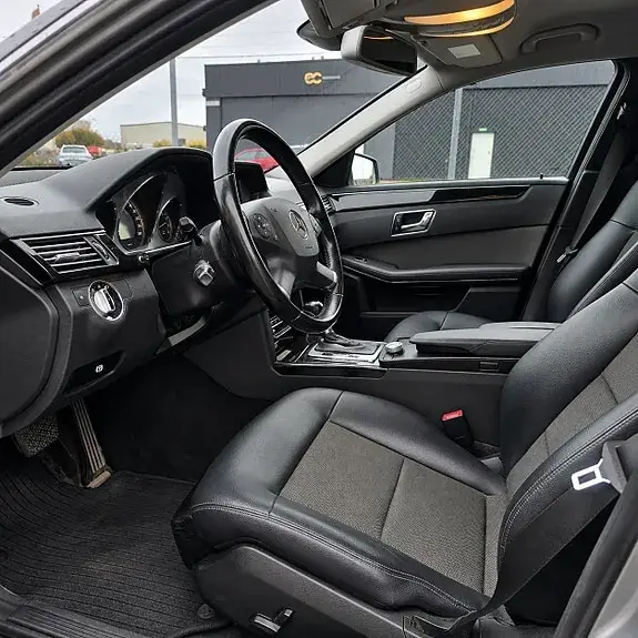Mercedes-Benz E250 2010 photo 2