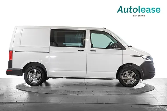 Volkswagen Transporter 2023 photo 2