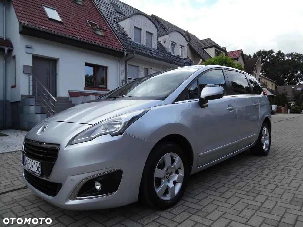 Peugeot 5008 2015 photo 5