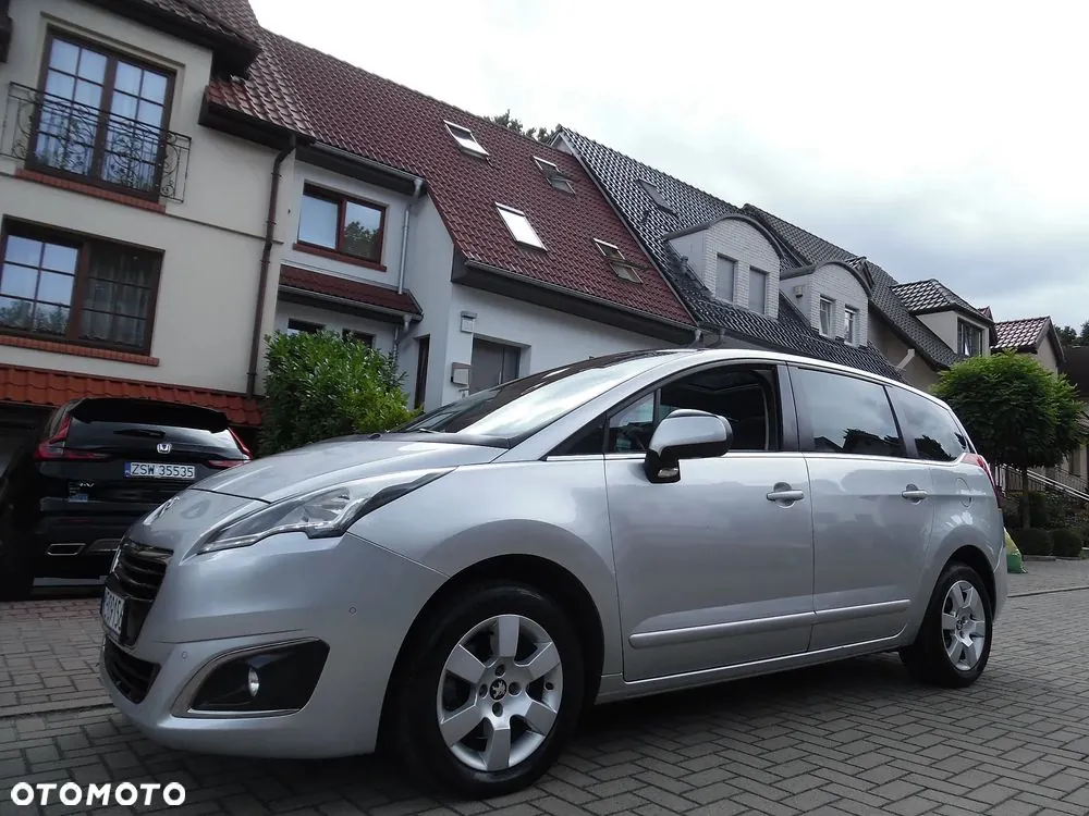 Peugeot 5008 2015 photo 3