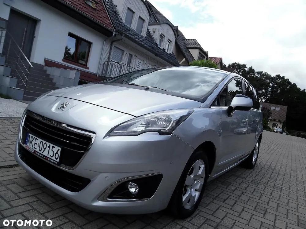 Peugeot 5008 2015 photo 4