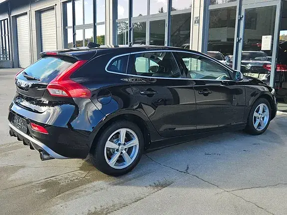 Volvo V40 2017 photo 4