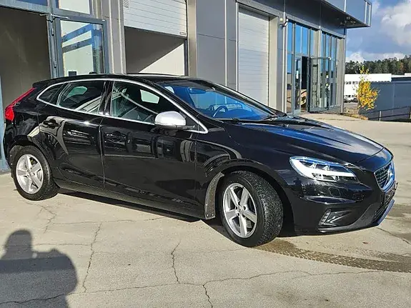 Volvo V40 2017 photo 2
