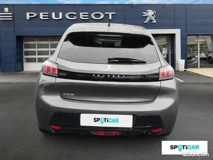 Peugeot 208 2022 photo 5
